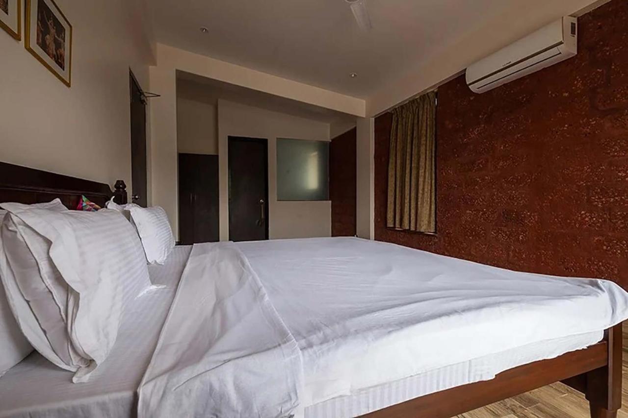 Stayvista'S Shivom Villa 5 - A Serene Escape With Views Of The Valley And Lake Lonavala Luaran gambar